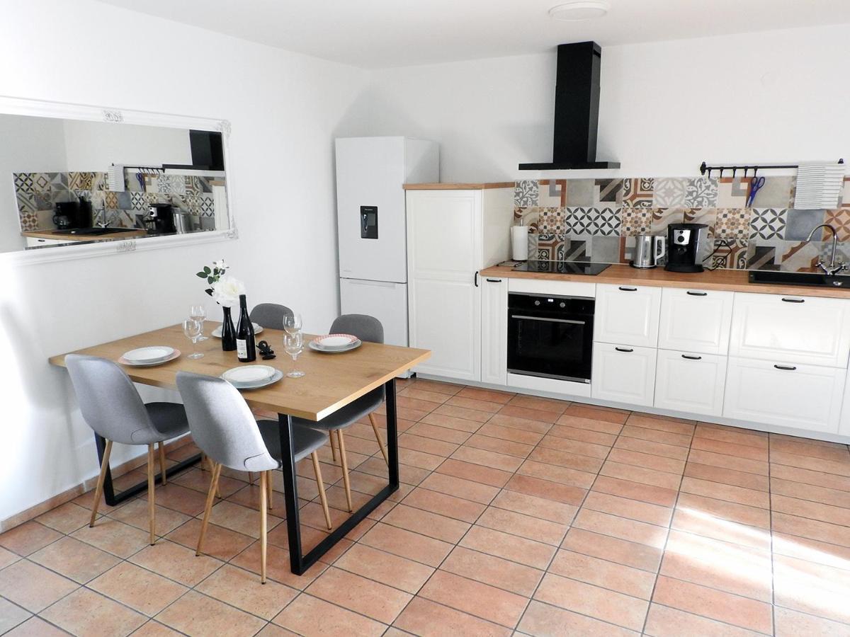 Apartment Lu, Stinjan - Pula Eksteriør billede